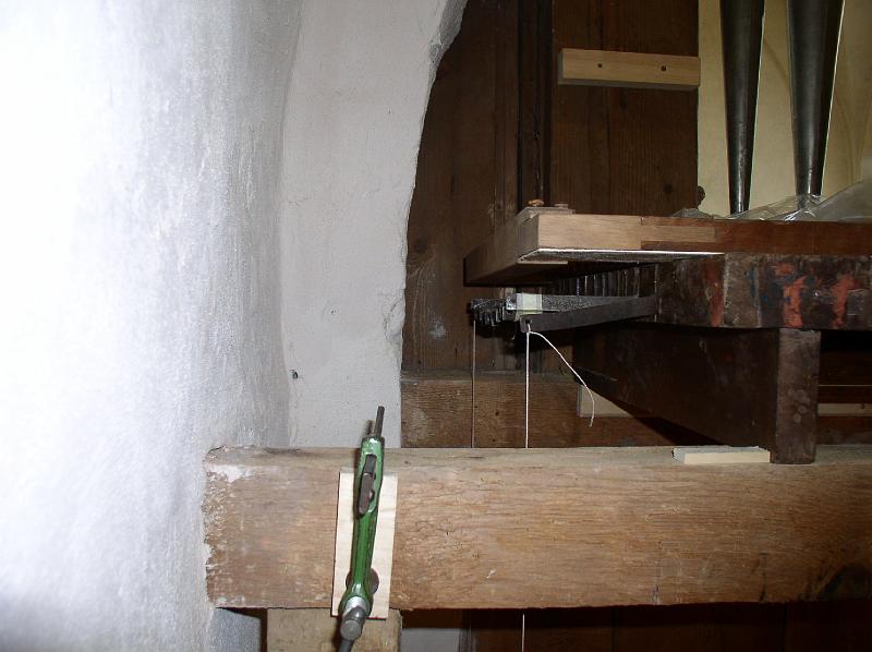 58  Messa in opera della tavola dei registri.JPG